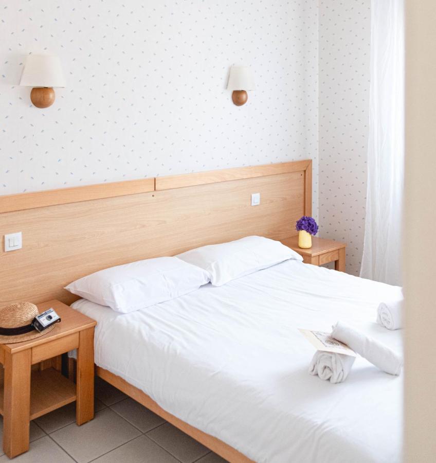 Azureva Tregunc Hotel Luaran gambar