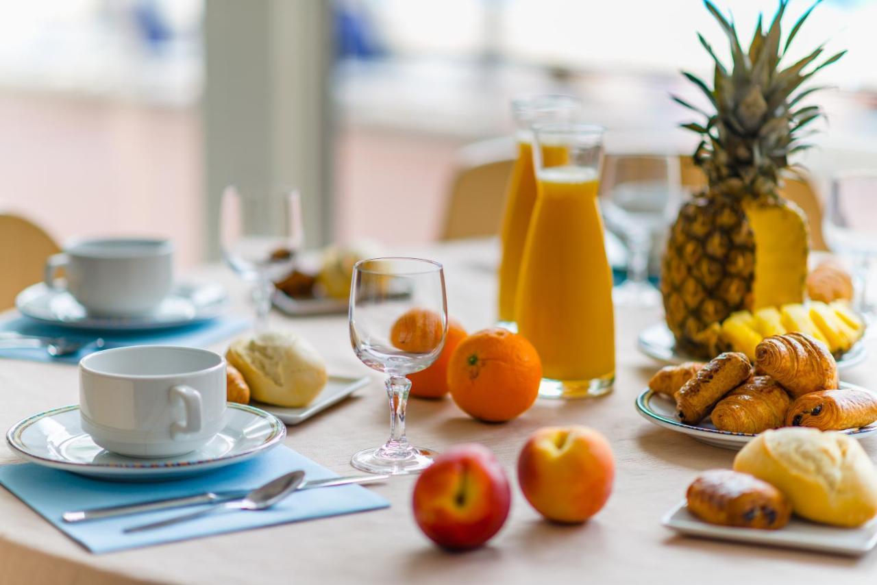 Azureva Tregunc Hotel Luaran gambar